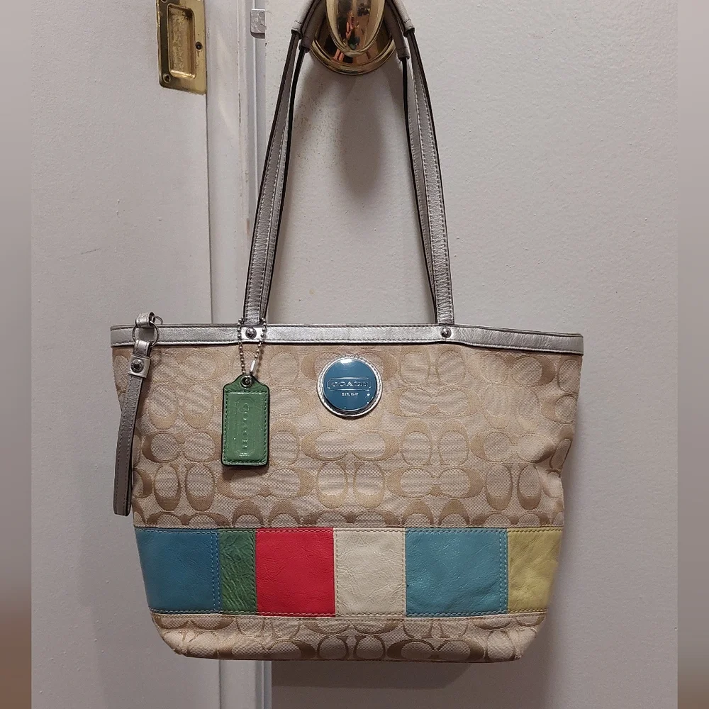 ❤️SALE! COACH Signature Stripe Muti Stripe Tote Bag